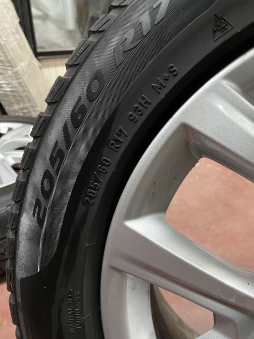 Roti iarna Bmw X1 F48 / X2 F39 / 205 60 17 Pirelli