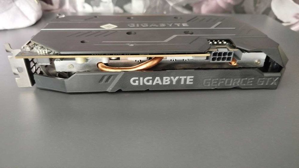 Продавам Gigabyte GeForce® GTX 1660 SUPER™ OC 6G