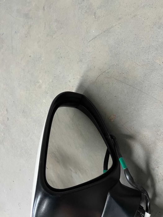 Дясно огледало Toyota Avensis T27 2016/2020г.