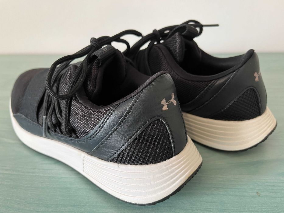 Pantofi sport Under Armour, negri