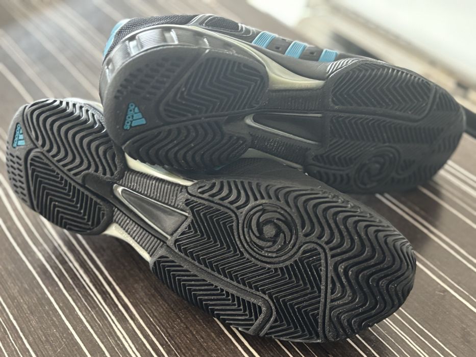 Маратонки adidas