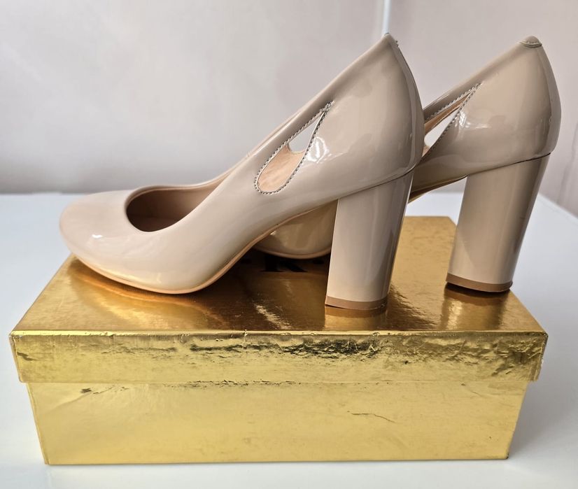 Женские туфли ..