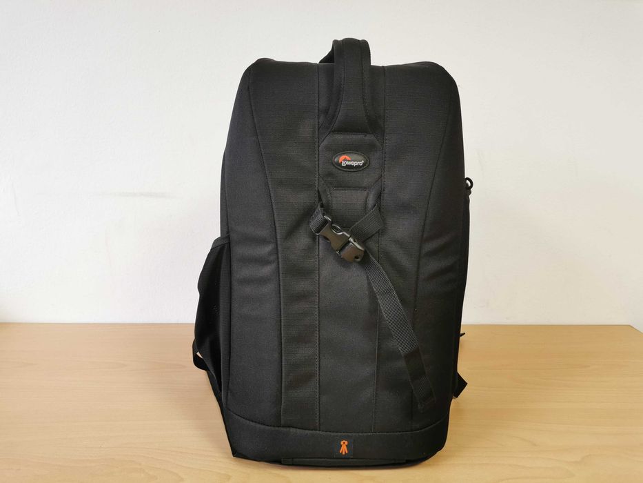 Lowepro Flipside 300 чанта - раница за фотоапарат