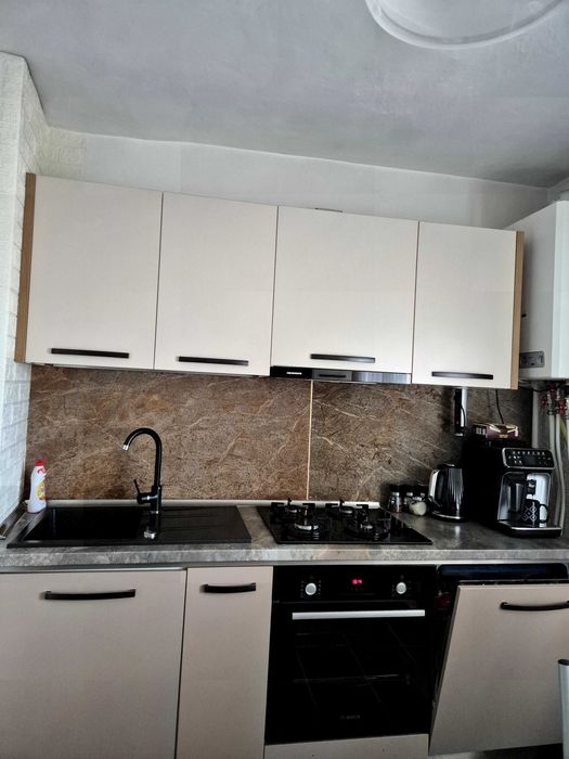 Vand apt 4 camere, zona ultracentrala, Sebes, jud. ALBA