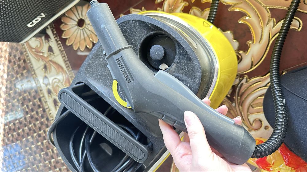 Пароочиститель Karcher