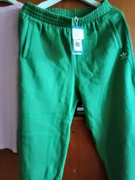 Дебели, комфортни долнища Adidas