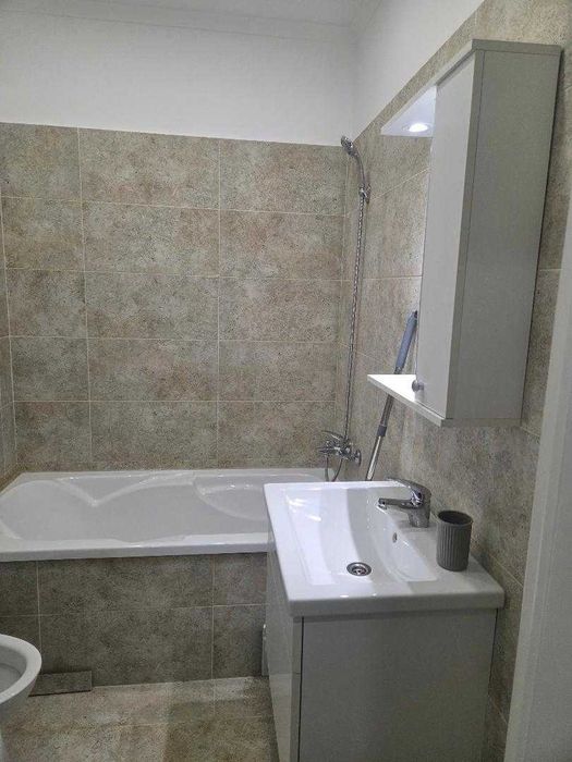 INCHIRIEZ GARSONIERA Militari Residence /Avangarde City