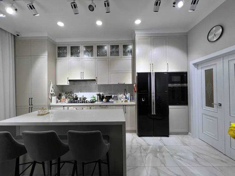 Продается 5 комнатная квартира в ЖК "NRG Mirzo-Ulugbek"