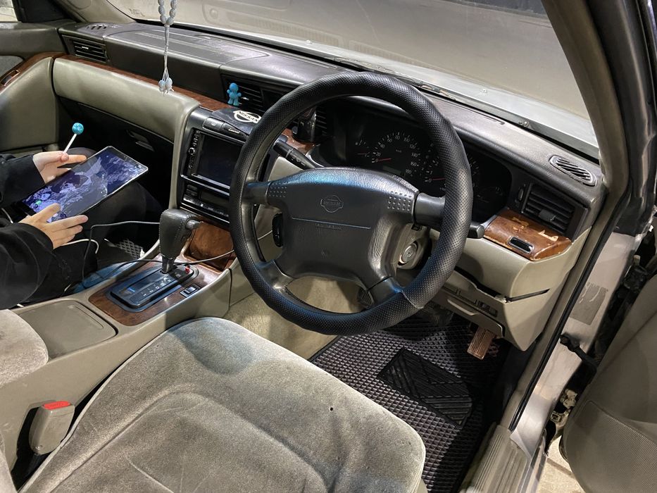 Продам Nissan Laurel c35