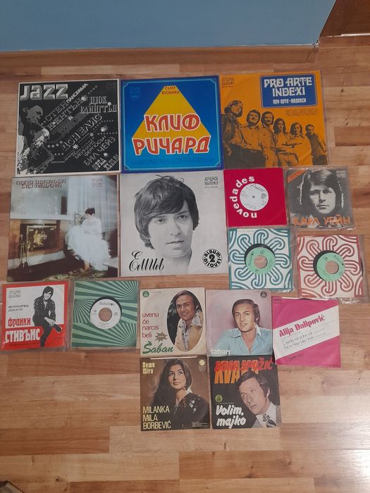 Грамофони плочи  .