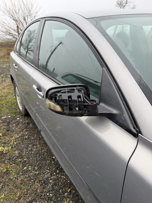 Volvo S40 2.0D 2005 – avariat – ambreiaj + volantă noi