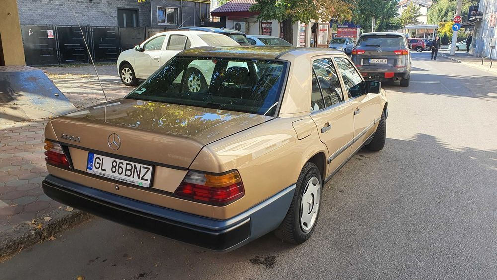 MERCEDES-BENZ E-Class 1986 — imagine 2