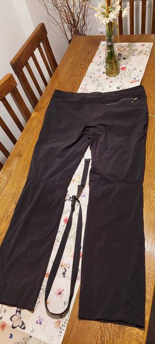 Pantaloni drumeție Forclaz 500 Quechua Decathlon ca NOU- marime 2XL