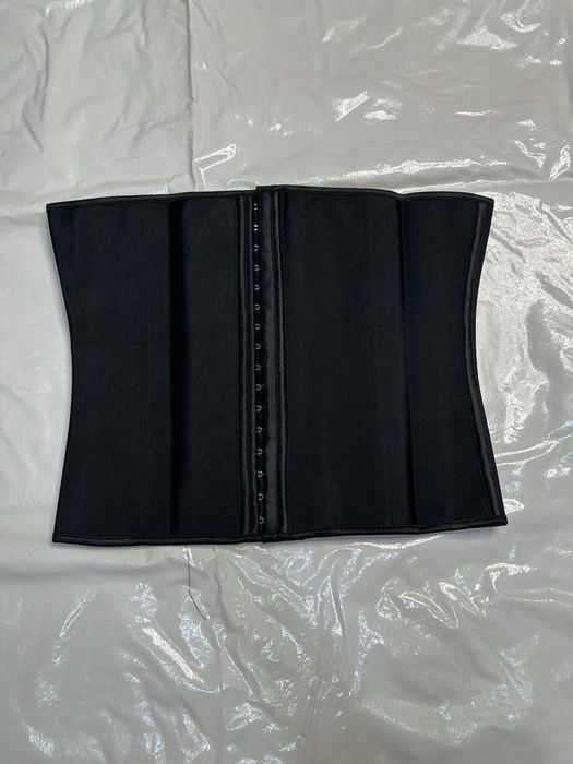 латексный, женский корсет