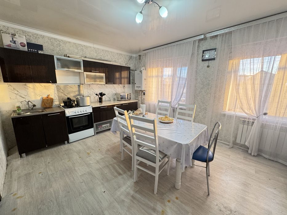 Продам дом 2 этажный северо запад