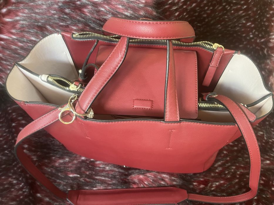 Geanta guess , calvin klein  si sisley