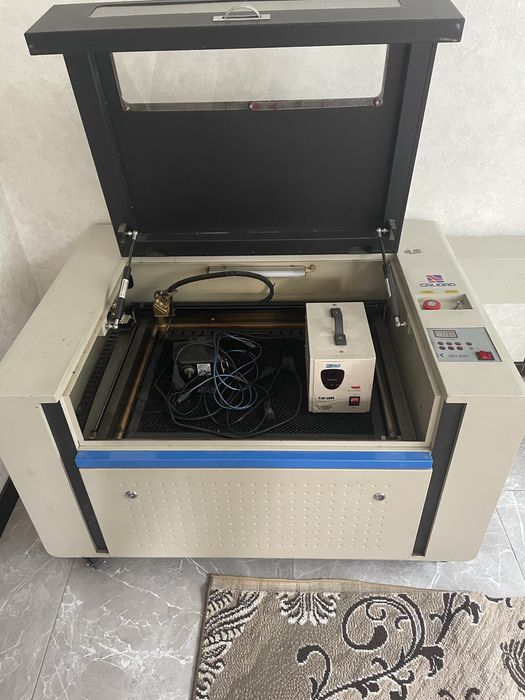 Лазерный станок чпу с ноутбуком