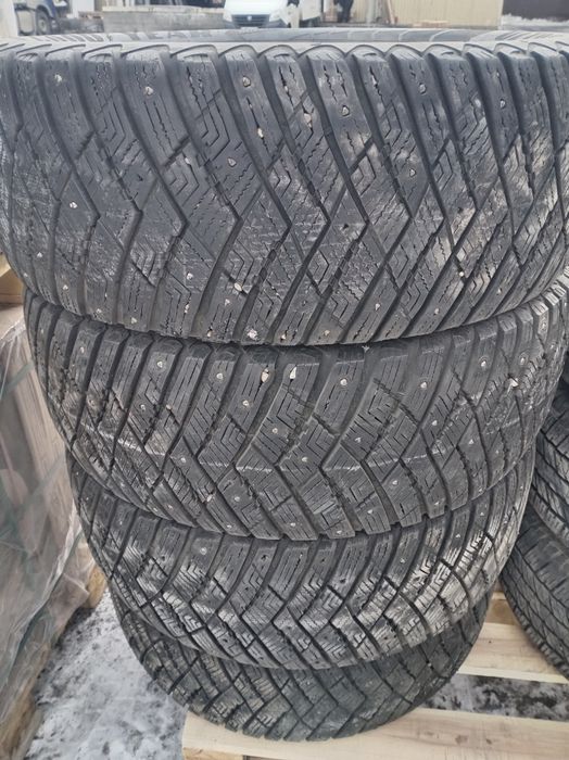 Продам шины R18 б/у, в хорошем состояний