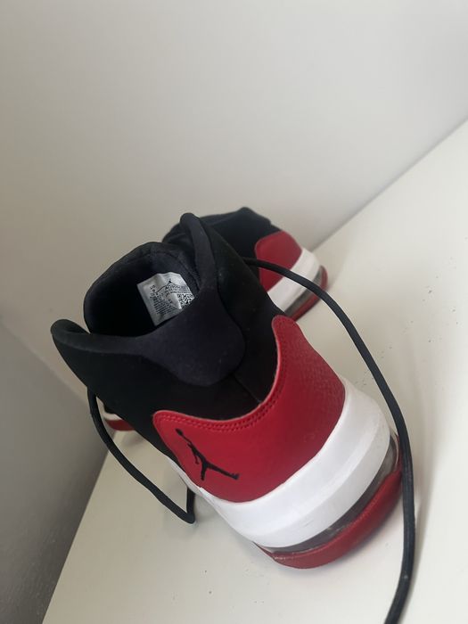 Продавам обувки jordan 42.5