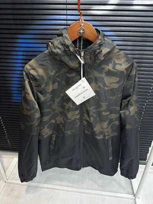 Мъжки Ветровки Valentino - High Quality