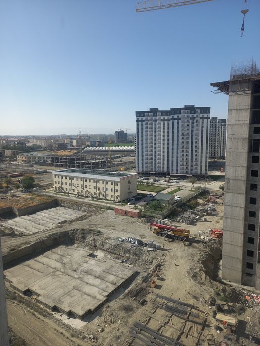 Kvartira Qorasuv Massivi yangi domlar