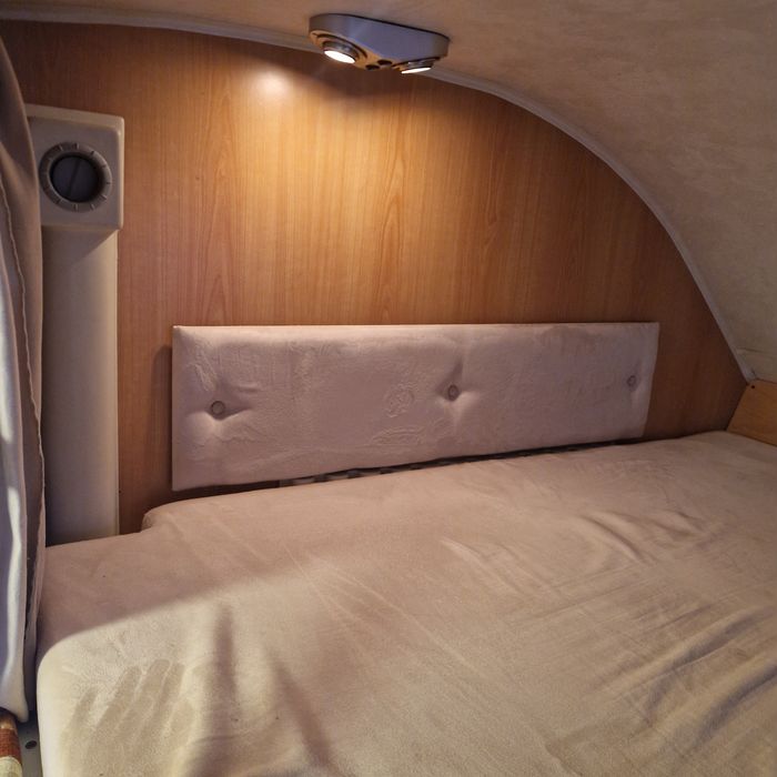 Autorulota NobelART A800, august 2008, 6 locuri in centura, 7 dormit!