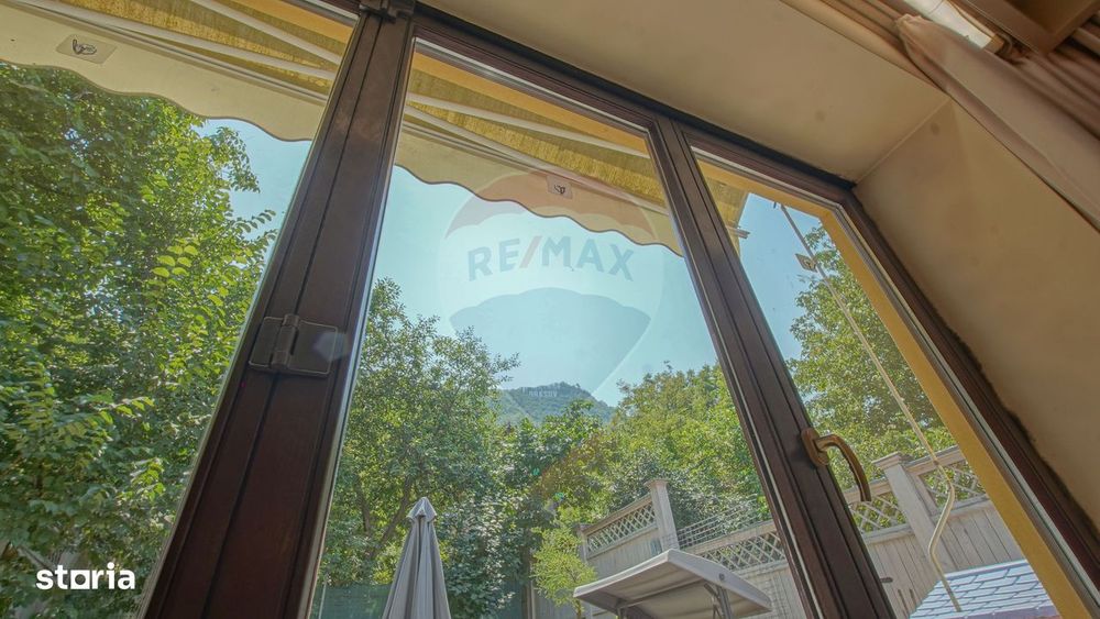 3 camere în Centrul Istoric: 90 mp, curte privată și vedere spre Tampa