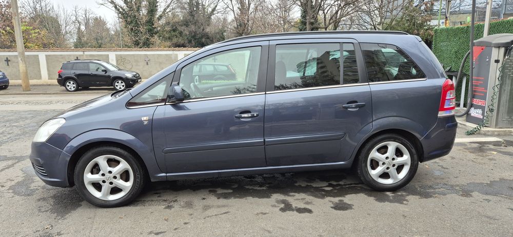 Opel Zafira B 2011 euro 5 GPL 7 locuri Bucuresti