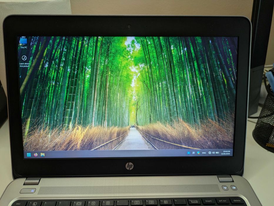 Laptop HP ProBook 430 G4 - i7, SSD, 16 GB DDR4, baterie, defect cosmetic la ecran
