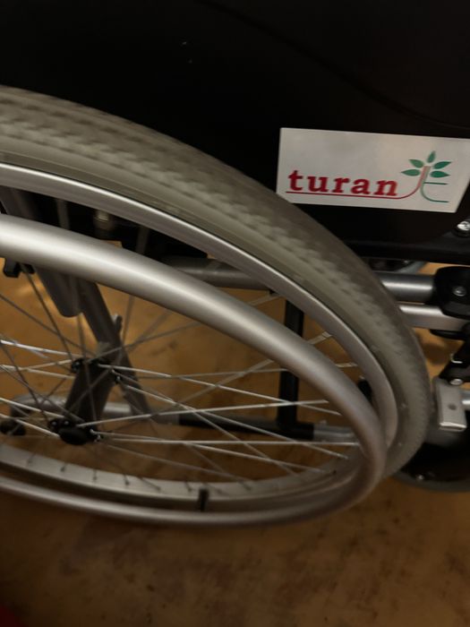 Продам инвалидное кресло