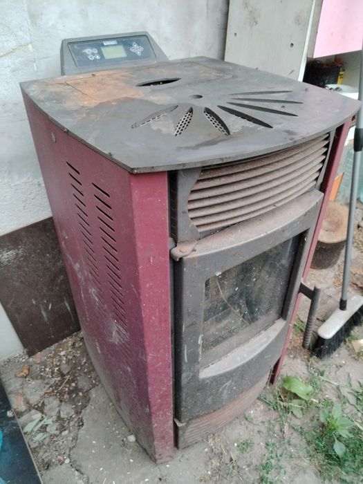 Sobă pe peleți electronică