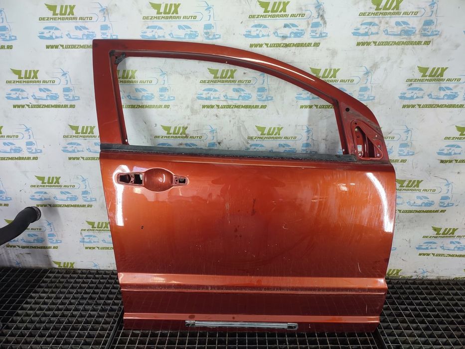 Usa portiera dreapta fata Dodge Caliber 1 generation (2006 - 2012)