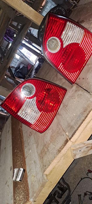 Lampi  stopuri triple stânga dreapta complete Vw Polo hatchback