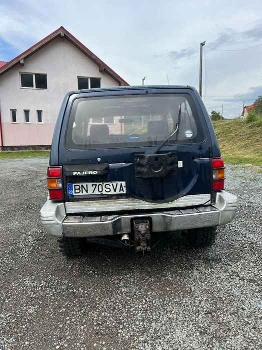 MITSUBISHI Pajero 1991 — imagine 4