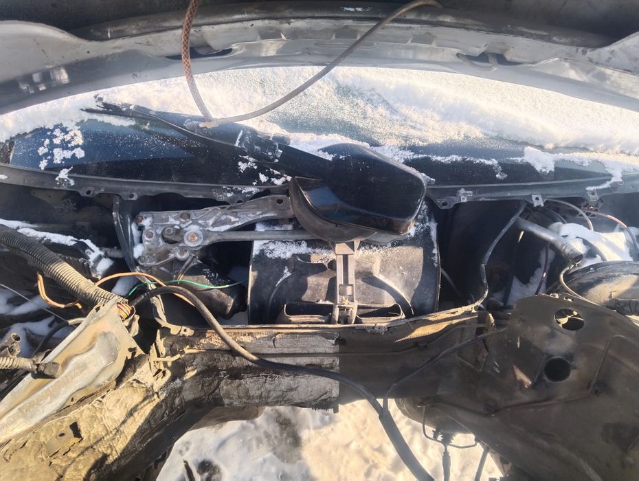 124 Мерседес целиком