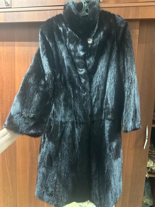 Продам шубы размеры 52-54