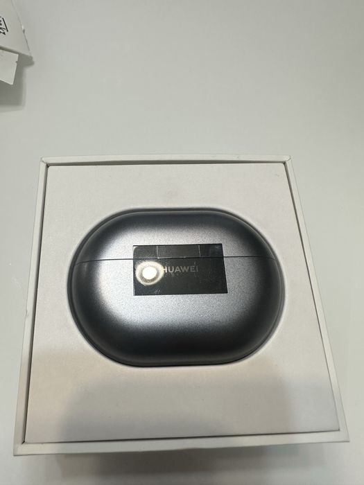 Продам Huawei p20lite