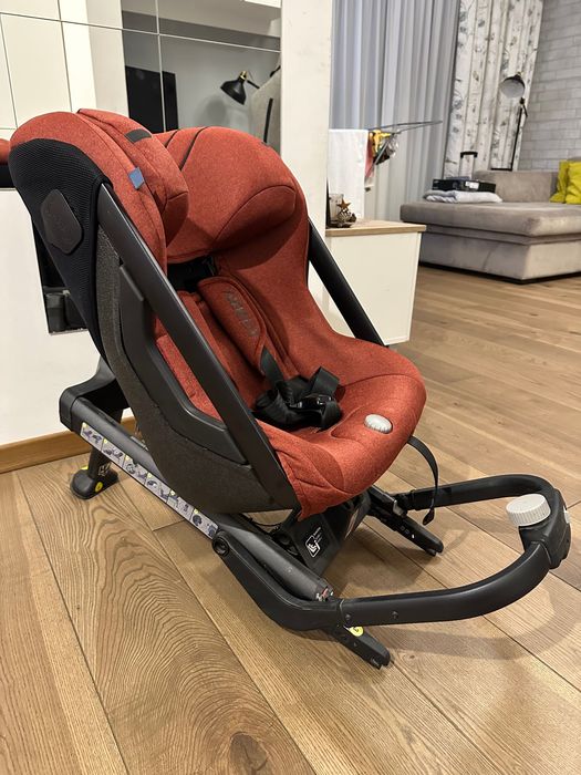 Vând Scaun Rear Facing AXKID One