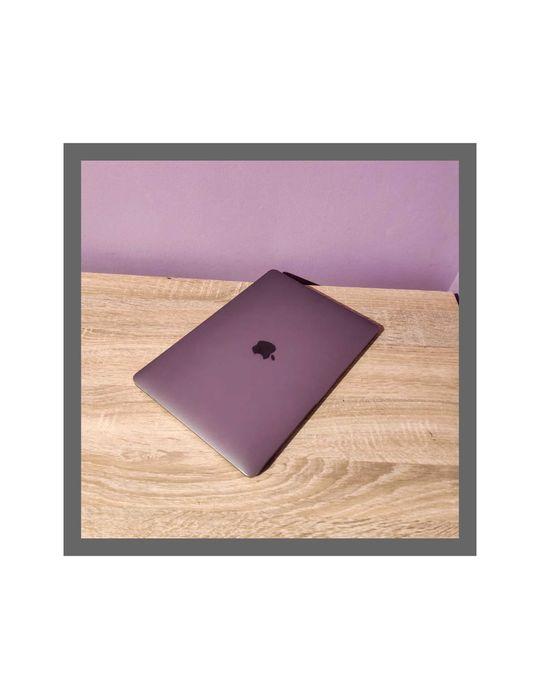 Macbook Pro Retina 2017-2018 Touchbar i5 8GB SSD 512GB - 549 cicluri