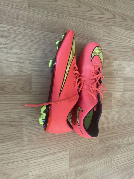 Ghete fotbal Nike Mercurial Victory V FG