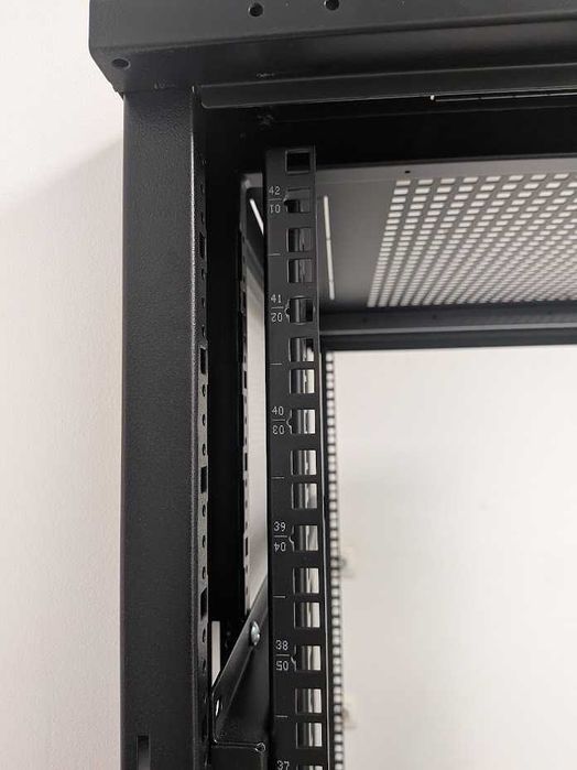 Сървърни шкафове / server racks 42U/45U
