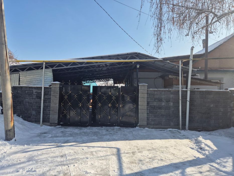 Продаеться дом.