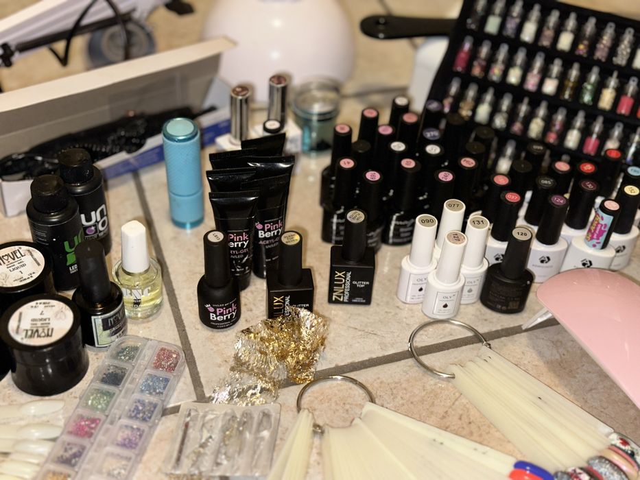 Продам набор для маникюра.