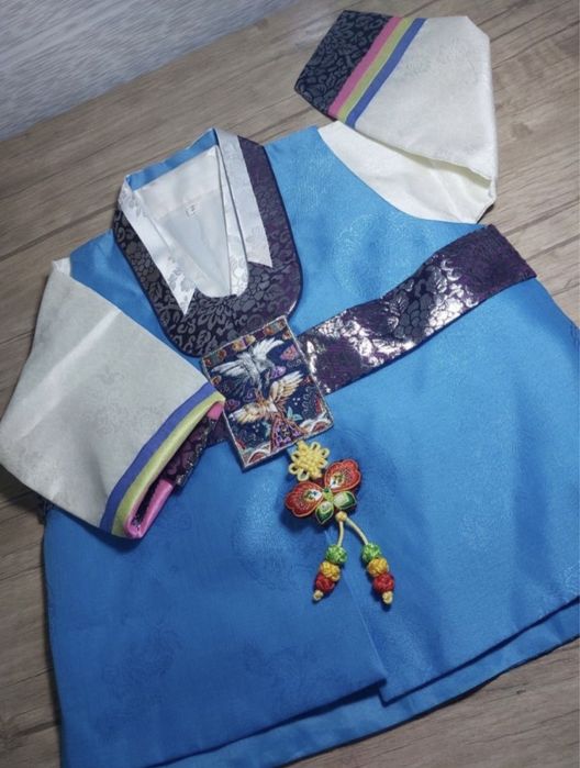 Продаёться ханбок