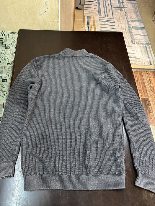 Продам теплый свитер