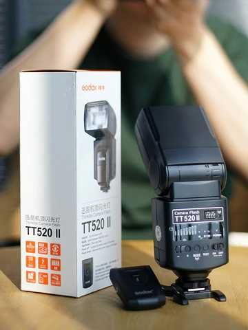 Вспышка накамерная Godox Thinklite TT520 II