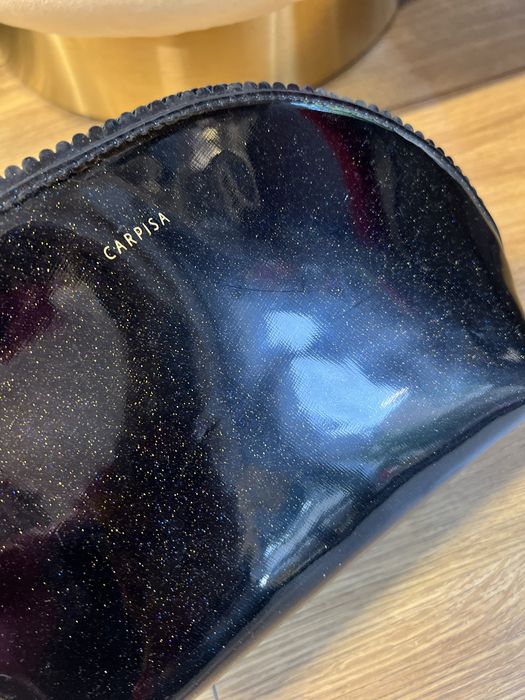 Несесер нов лачен