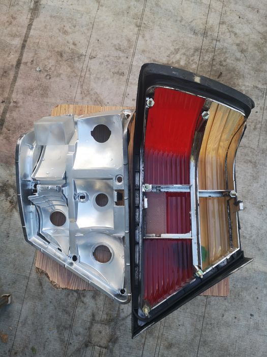 Фара на мерседес 124