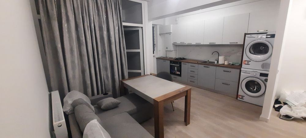 Închiriez apartament  + loc parcare Visoianu