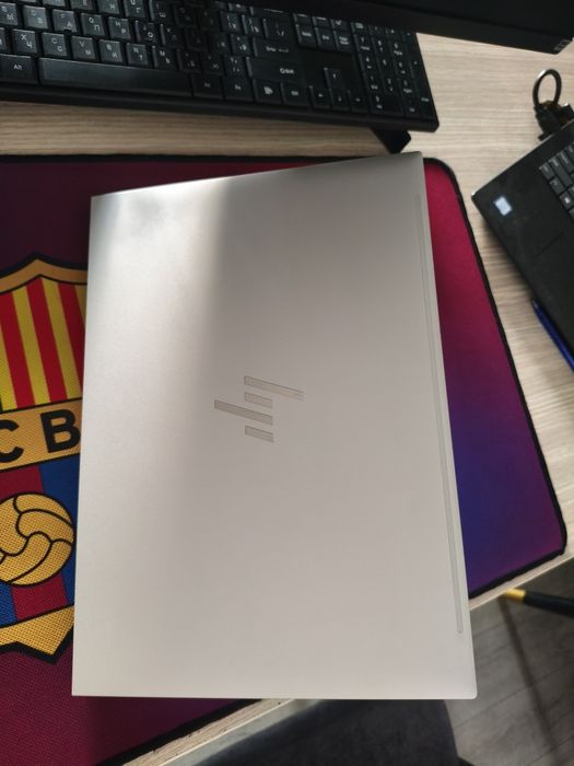 HP elitebook 840 G9, i7 12th, 8gb ddr5, ssd 256gb, + Face id